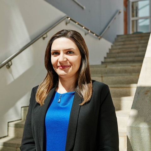 Dr Banafsheh Khosravi