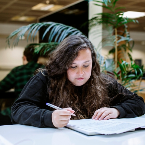 12/05/2021.University of Portsmouth - B Roll - Day One..All Rights Reserved - Helen Yates- T: +44 (0)7790805960.Local copyright law applies to all print & online usage. Fees charged will comply with standard space rates and usage for that country, region or state.