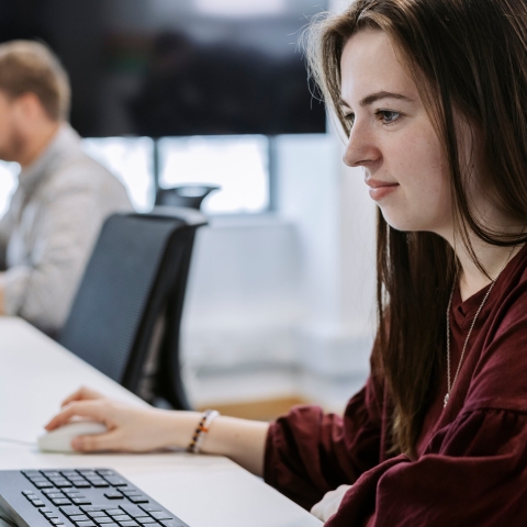 B-roll Day one - female student using computer