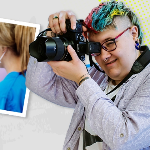 Photography applicant using camera