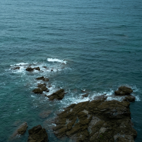 Image of the sea with some rocks