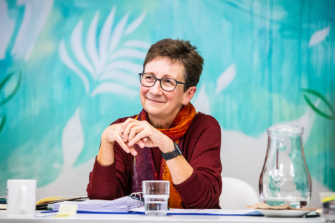 Honorary Graduate Cath Longhurst smiling
