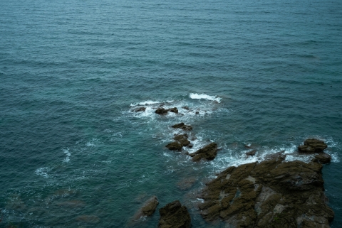 Image of the sea with some rocks