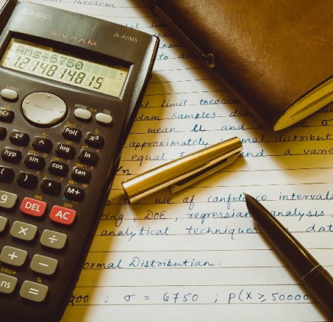 Calculating - Photo by Vishwarajsinh Rana on Unsplash