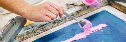 Screen printing in the fabric workshop