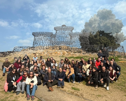 Students at Nuraghe of Genna Maria, Villanovaforru with Giacomo Paglietti, director of the Genna Maria Museum and Park. 
