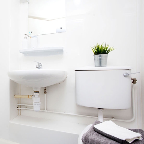 Bathroom in Margaret Rule Hall, Portsmouth