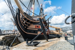 EDITORIAL LICENSE; PLEASE SEE ADDITIONAL ASSET FOR FULL LICENSE TERMS.