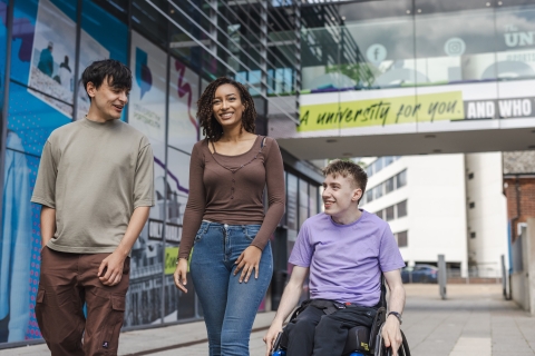 Copyright: Helen Yates Photography
CRM and Web team use only.